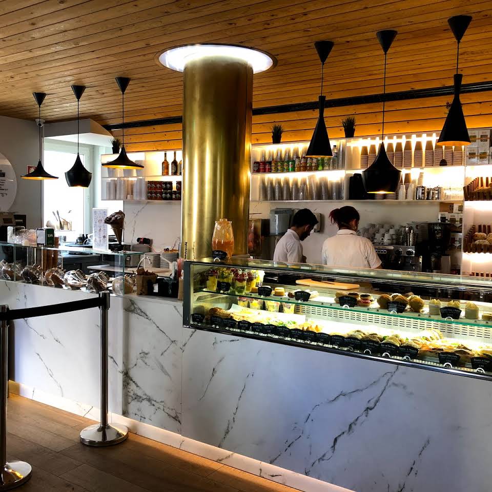 Pastéis artesanais da Pastelaria Santo António